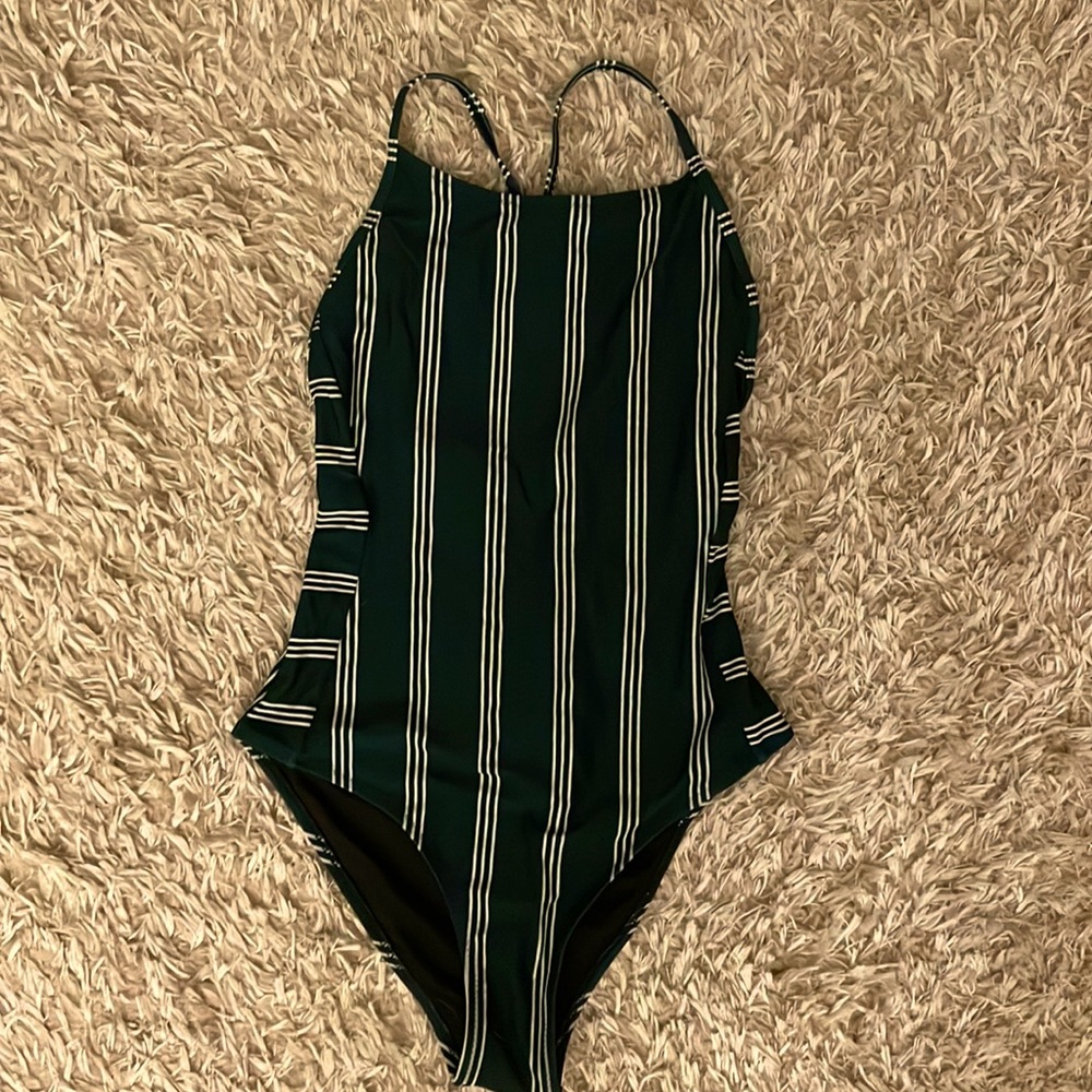 Size Small Cupshe One Piece Swimsuit